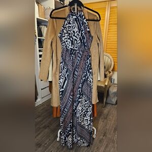 Drew Printed Maxi Dress. Size M.